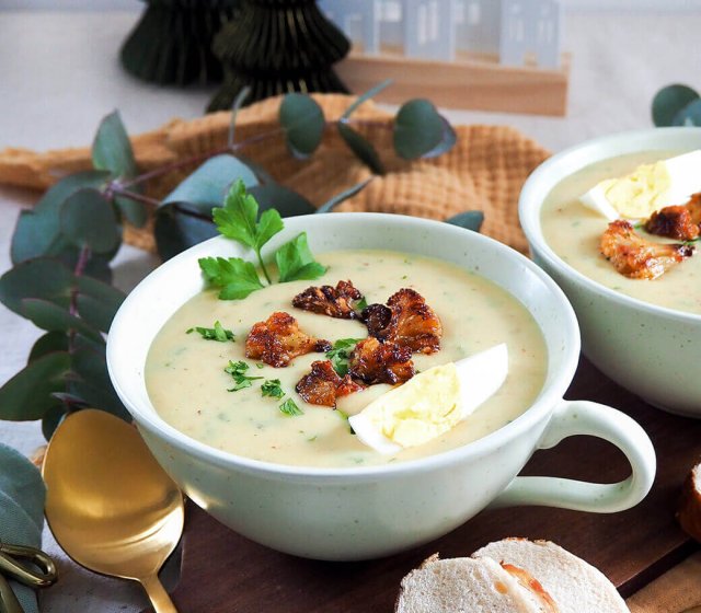 cremige-senf-suppe-mit-geroestetem-blumenkohl-eier2