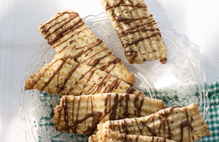 haselnuss-spritzgebaeck