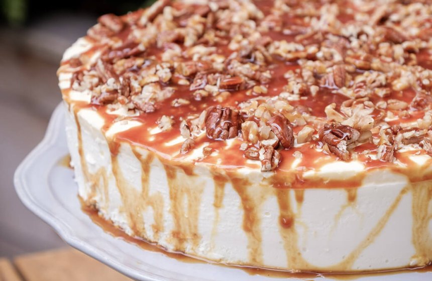 kaesecreme-kuchen-nuss-karamell