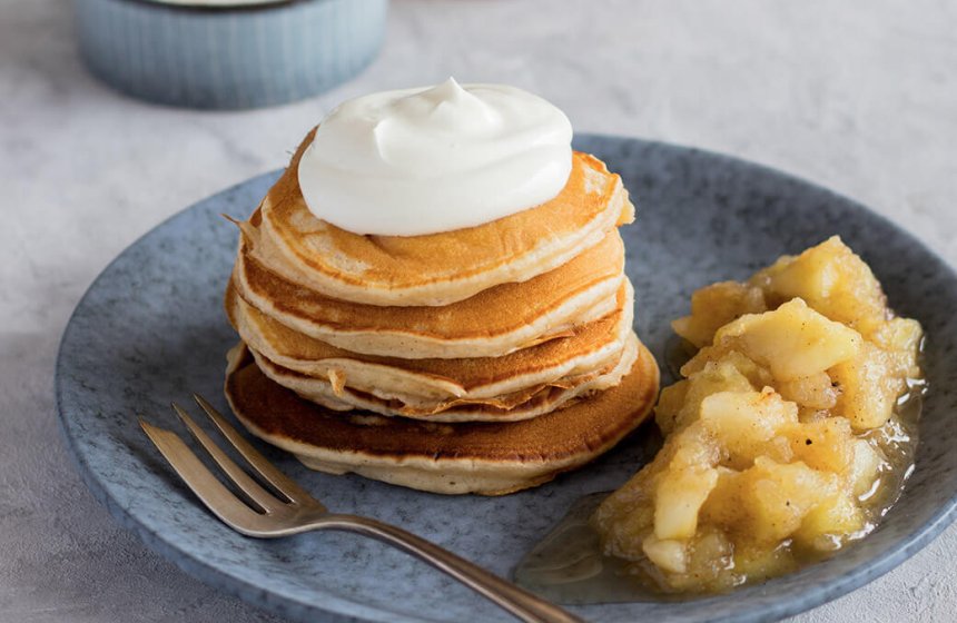 griechischer-joghurt-pancakes-bratapfel