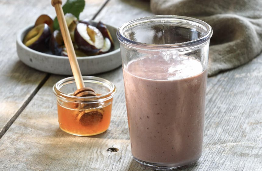 milch-mit-zwetschgenroester-und-tannenspitzensirup