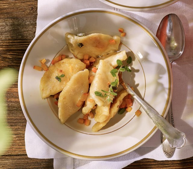 maultaschen-mit-kuerbis-topfenfuellung