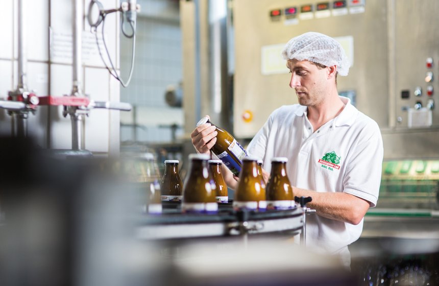 BGL_Demeter_Flaschenabfüllung_Paul_Althammer_RGB