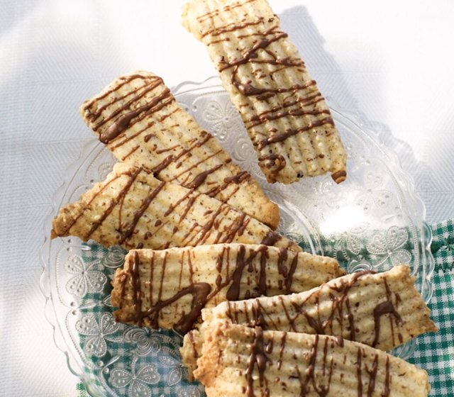 haselnuss-spritzgebaeck