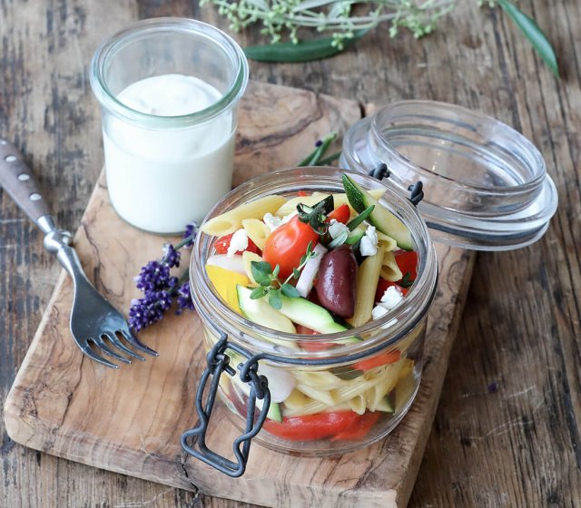 nudelsalat-griechischer-art