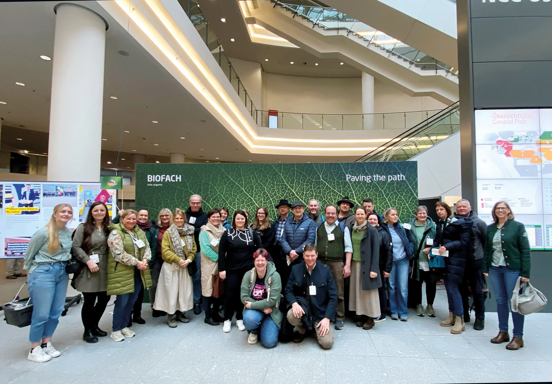 Bio-Landwirte der Molkerei Berchtesgadener Land besuchen Biofach in Nürnberg