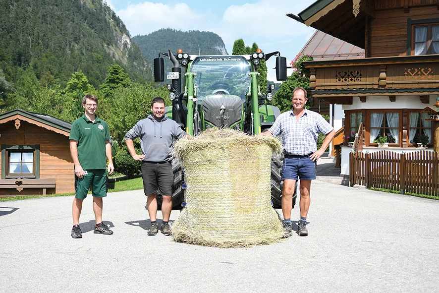 Riesige Spendenbereitschaft innerhalb der Molkerei Berchtesgadener Land sichert kontinuierliche Futterlieferung 