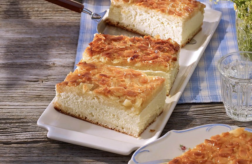 bienenstich-mit-feiner-buttercreme